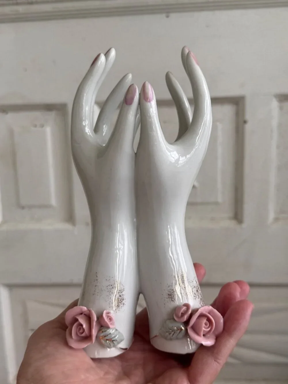 Vintage 50's Lefton Porcelain Cupping Hands Vase Pink Roses Cottage Chic
